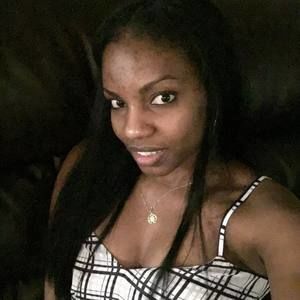 Meet your Posher, Farah ines